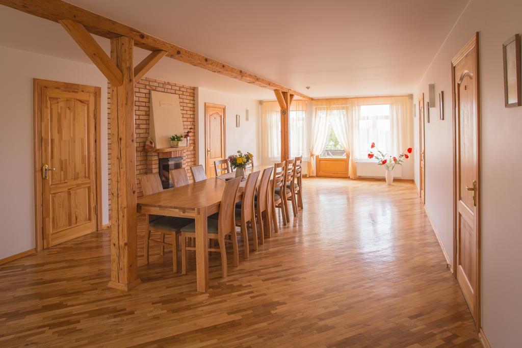 Viesu Maja Janis Hotel Madona Kültér fotó
