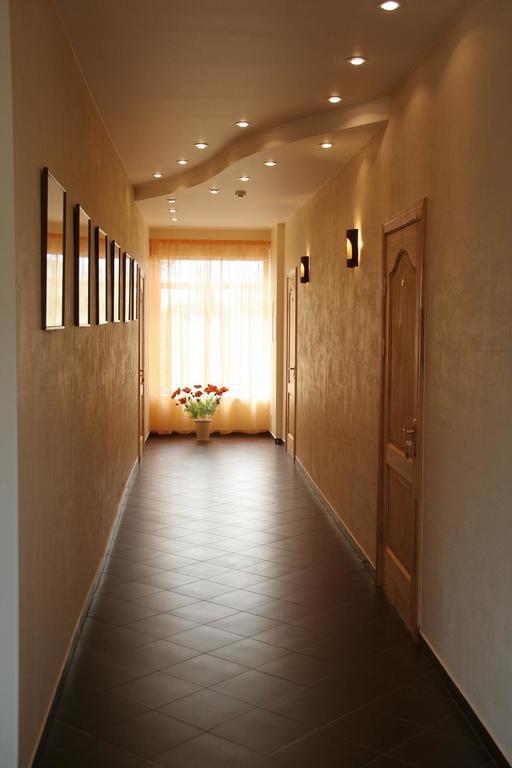 Viesu Maja Janis Hotel Madona Kültér fotó