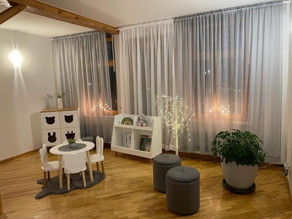 Viesu Maja Janis Hotel Madona Kültér fotó