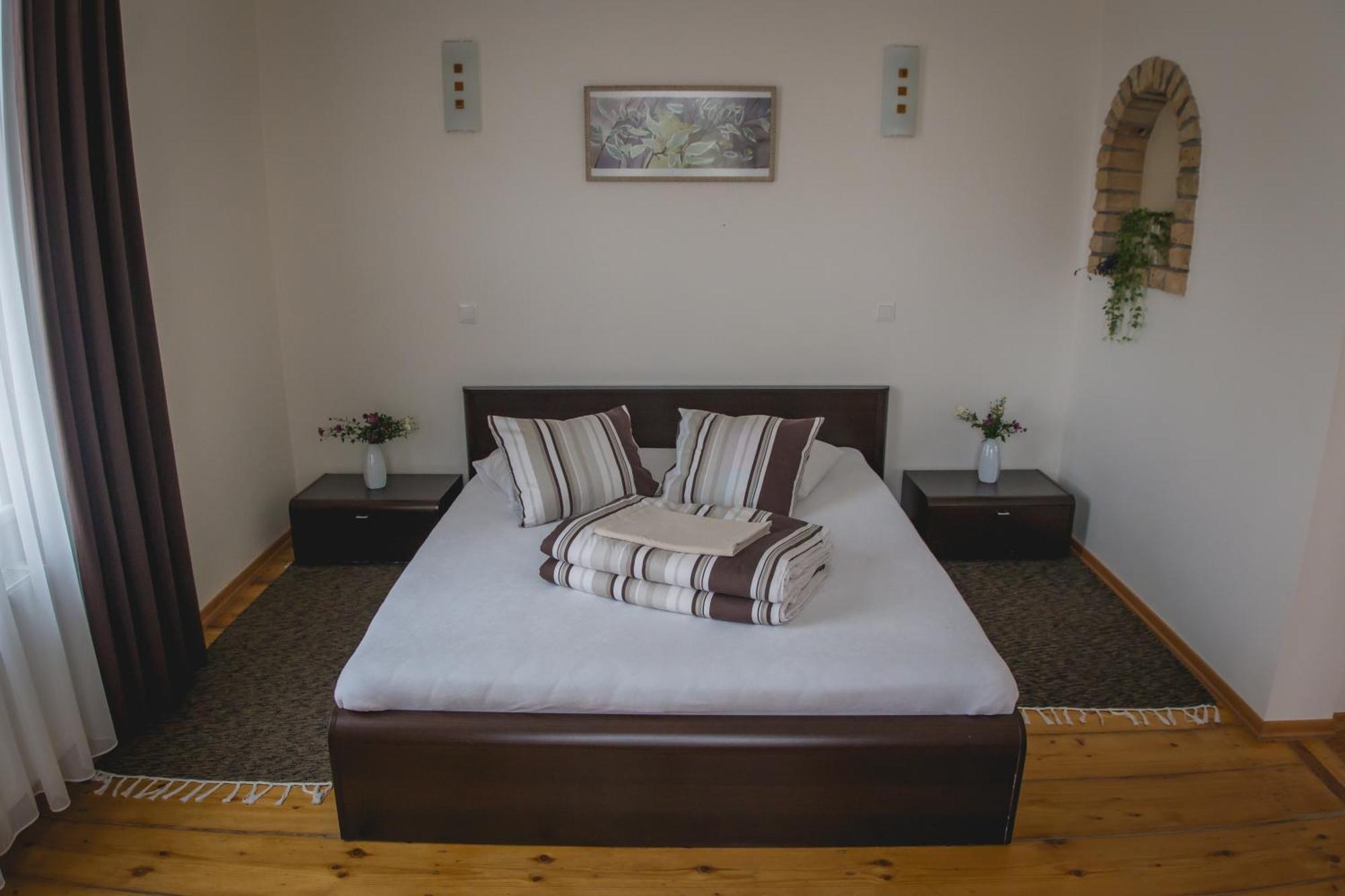 Viesu Maja Janis Hotel Madona Kültér fotó
