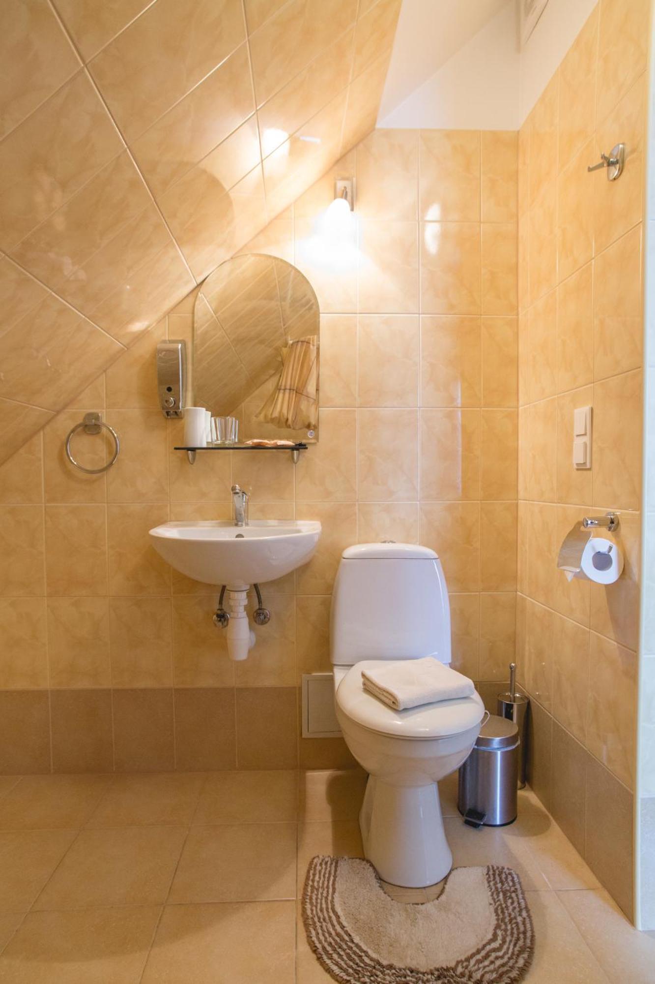 Viesu Maja Janis Hotel Madona Szoba fotó