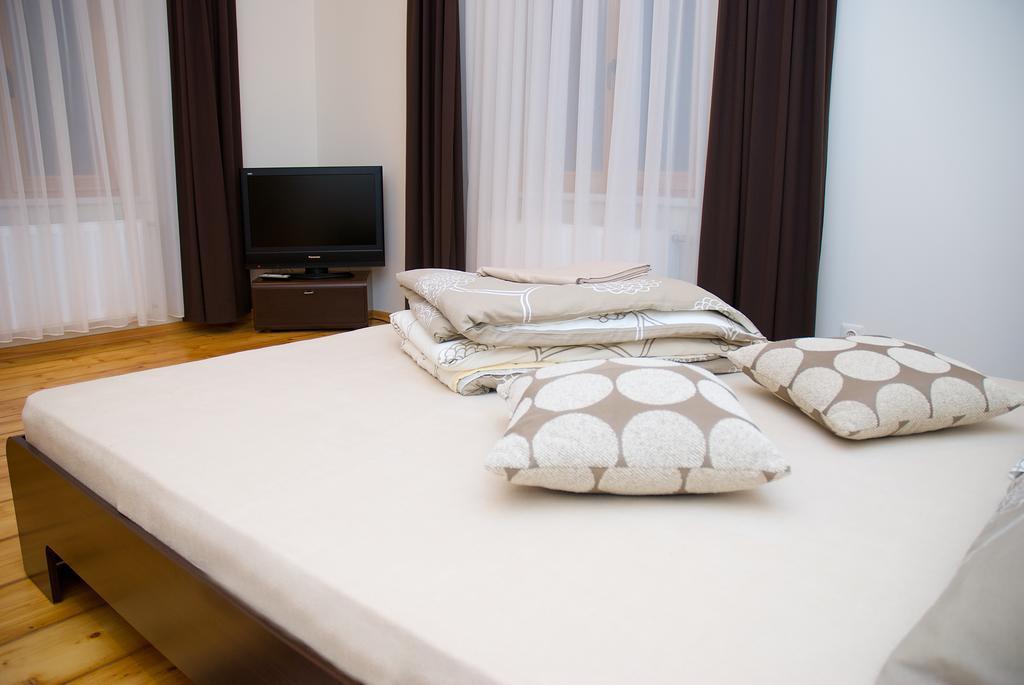 Viesu Maja Janis Hotel Madona Kültér fotó